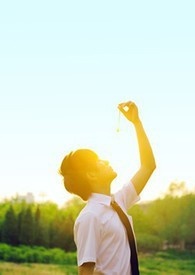 天空飞翔比翼鸟